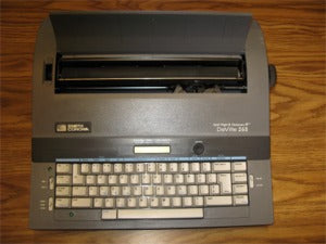 Smith Corona Typewriter - Deville 265 - Refurbished Typewriter