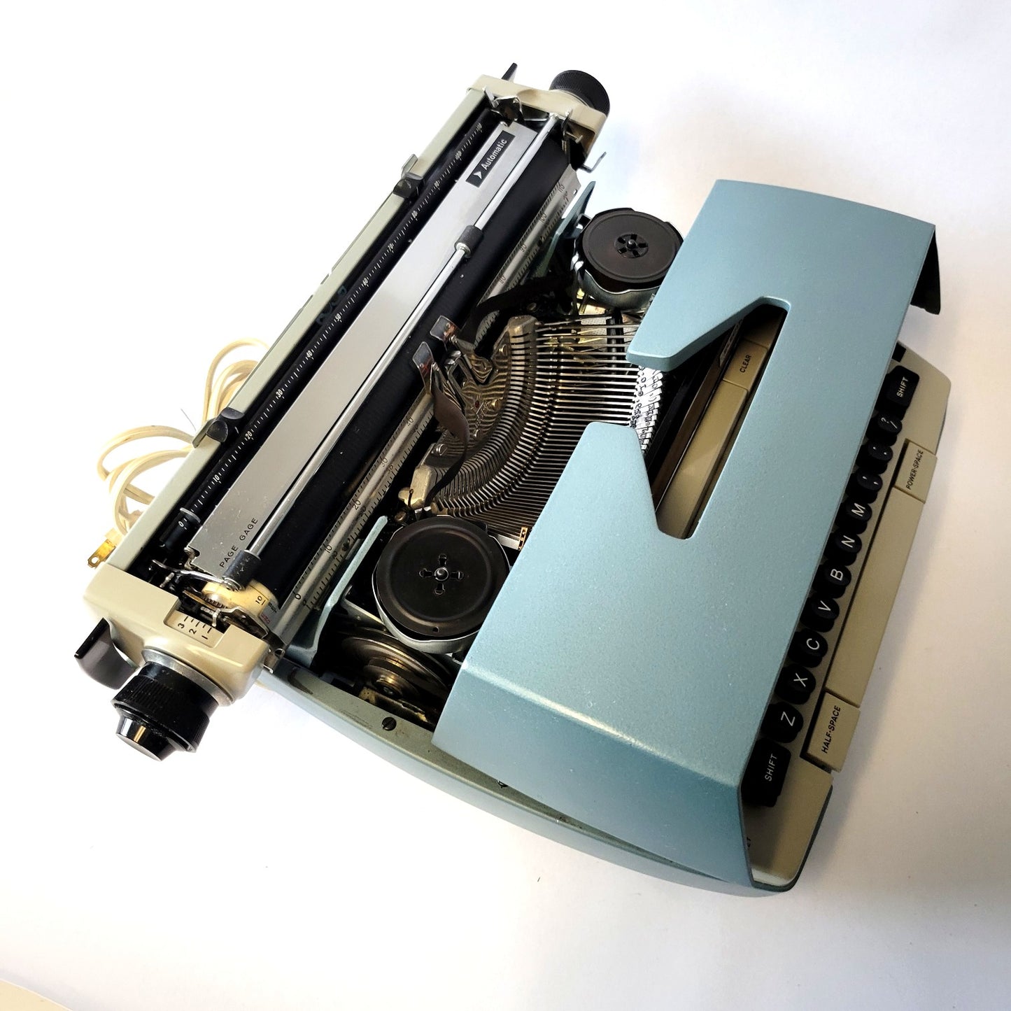 Smith Corona Electra 220 Portable Electric Typewriter (Reconditioned)