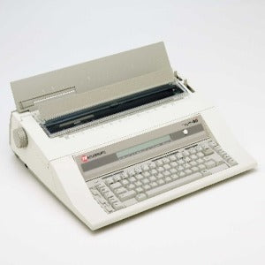 Royal Satelite-80  Reconditioned Typewriter