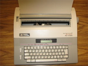 Smith Corona Typewriter XD4700 Refurbished with New Machine Warranty SCM XD 470