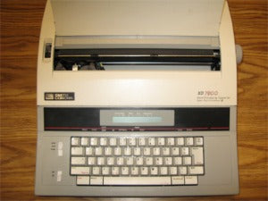 Smith Corona Typewriter XD7800 Refurbished with New Machine Warranty SCM XD 780